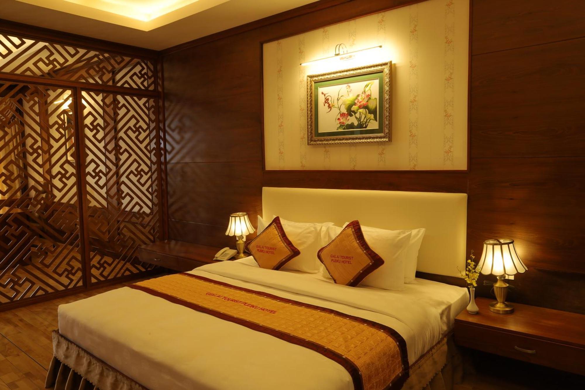 Pleiku Hotel By Gia Lai Tourist Exterior photo