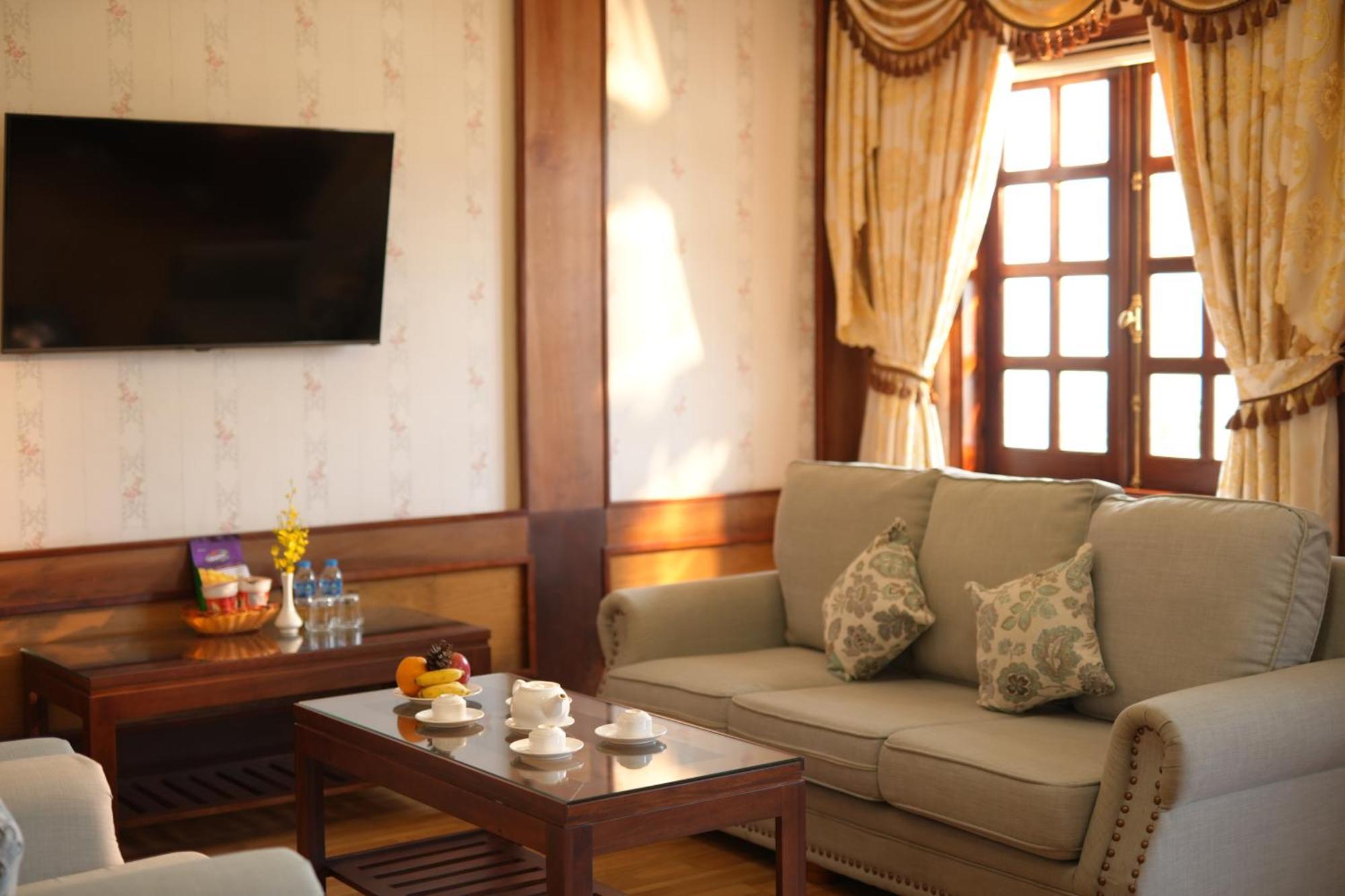Pleiku Hotel By Gia Lai Tourist Exterior photo