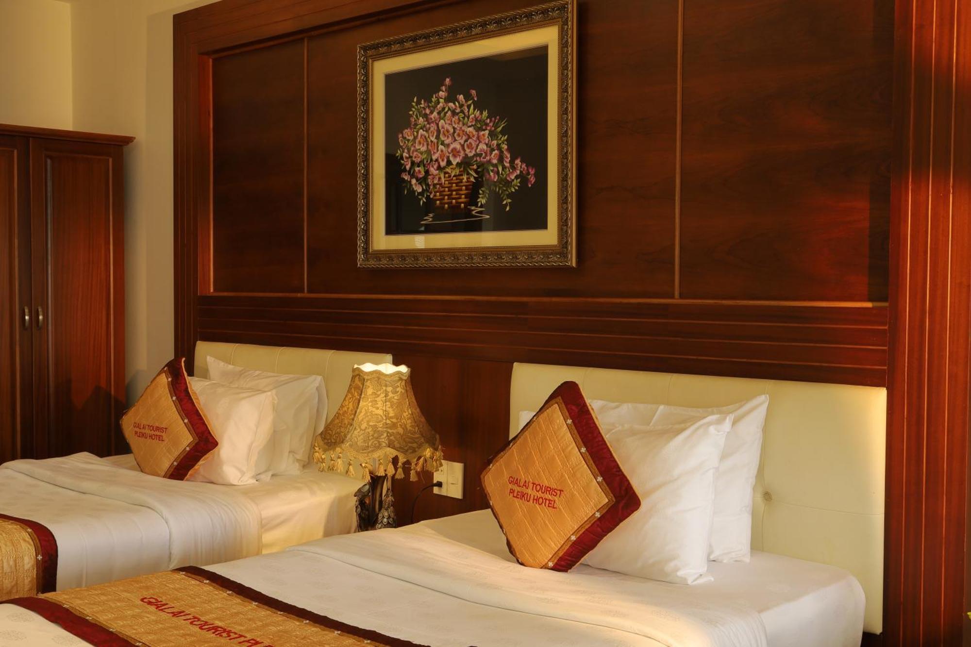 Pleiku Hotel By Gia Lai Tourist Exterior photo