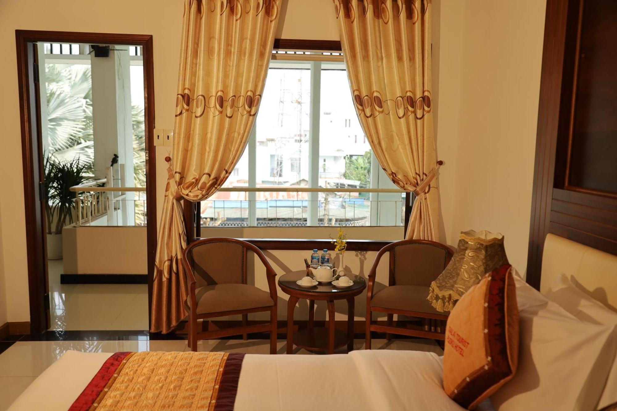 Pleiku Hotel By Gia Lai Tourist Exterior photo