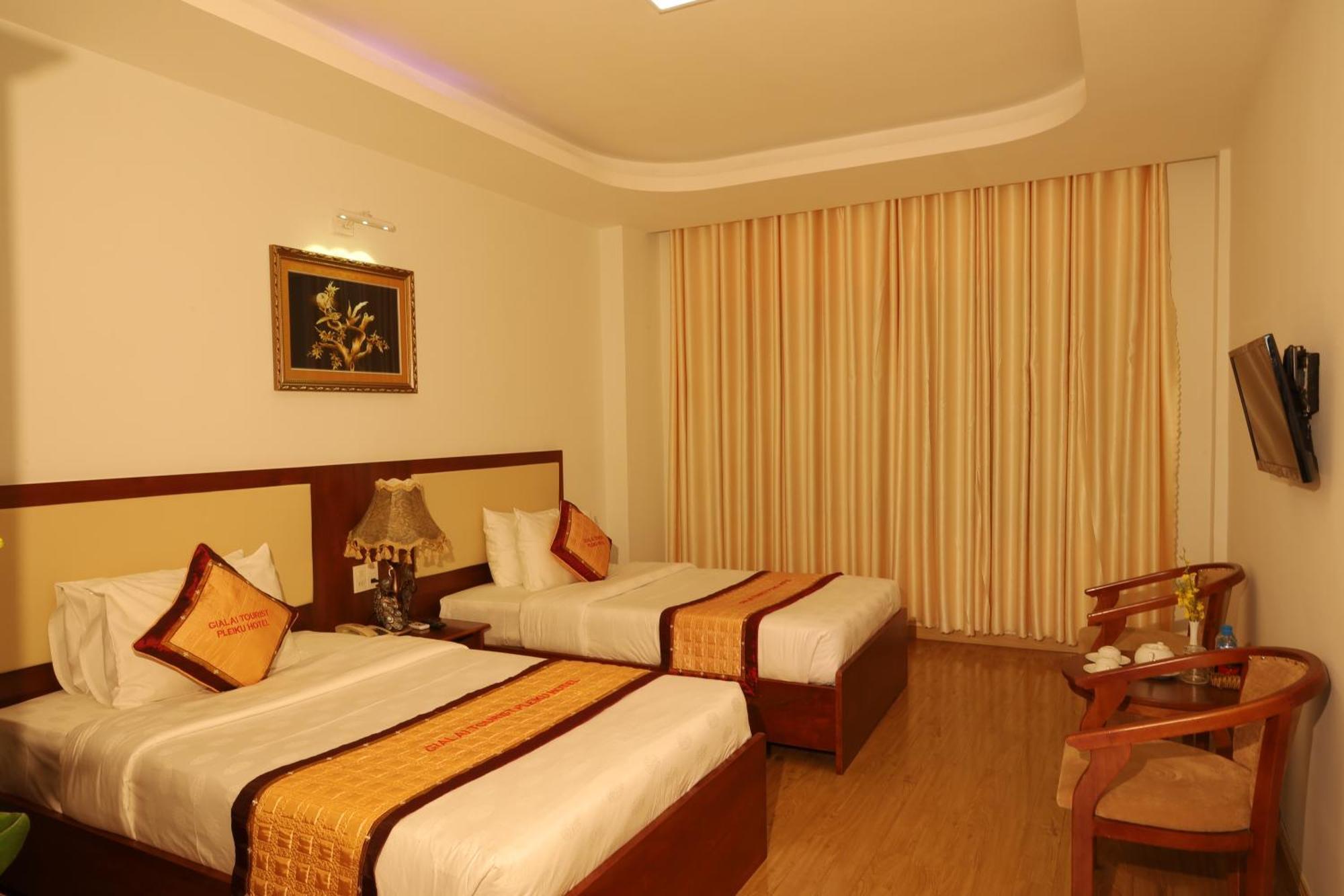 Pleiku Hotel By Gia Lai Tourist Exterior photo